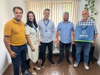 Câmara de Marechal Floriano recebe representantes do Banco Banestes 