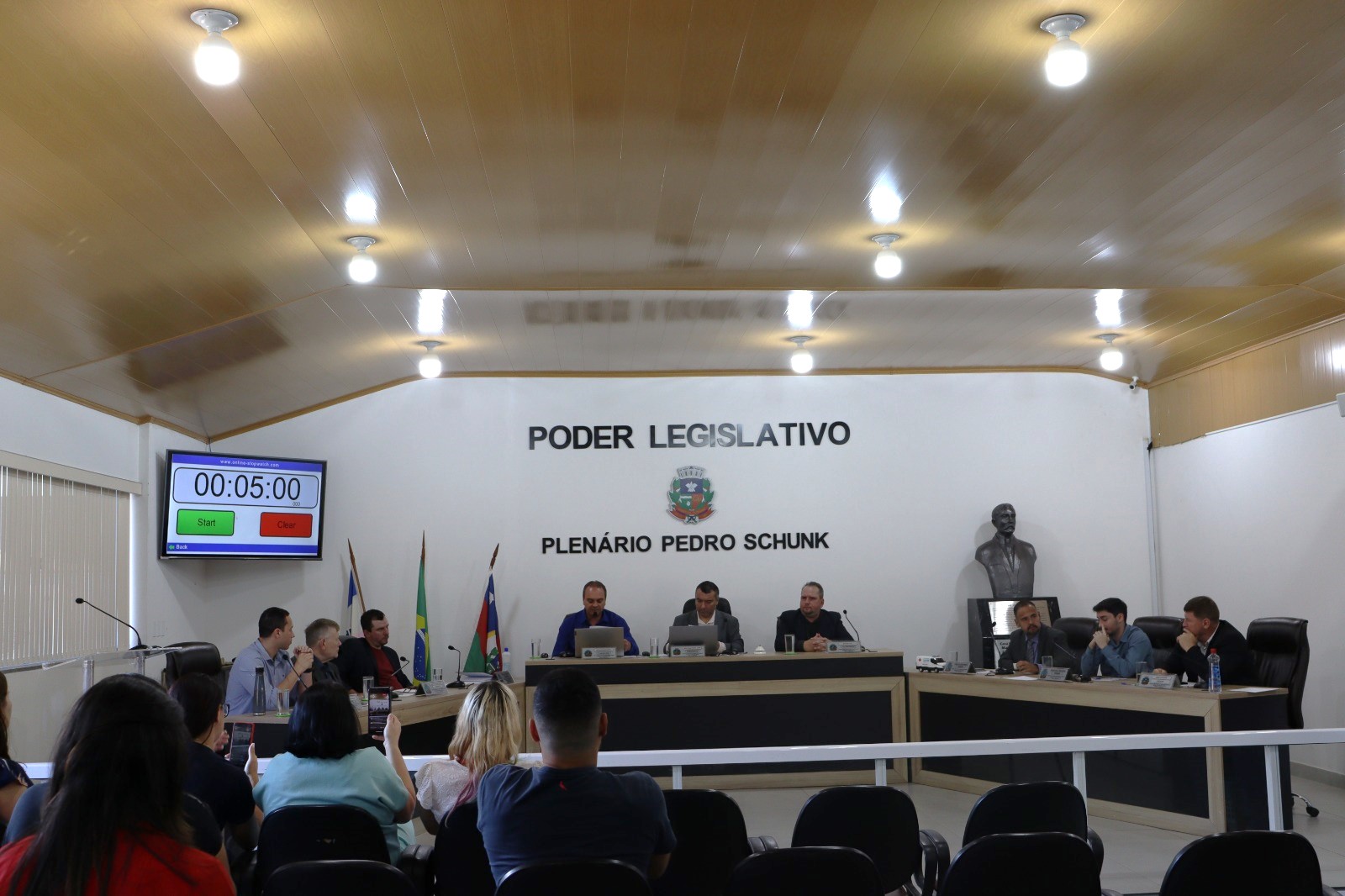 Vereadores da Câmara de Marechal Floriano aprovam Piso Nacional à classe de Enfermagem 