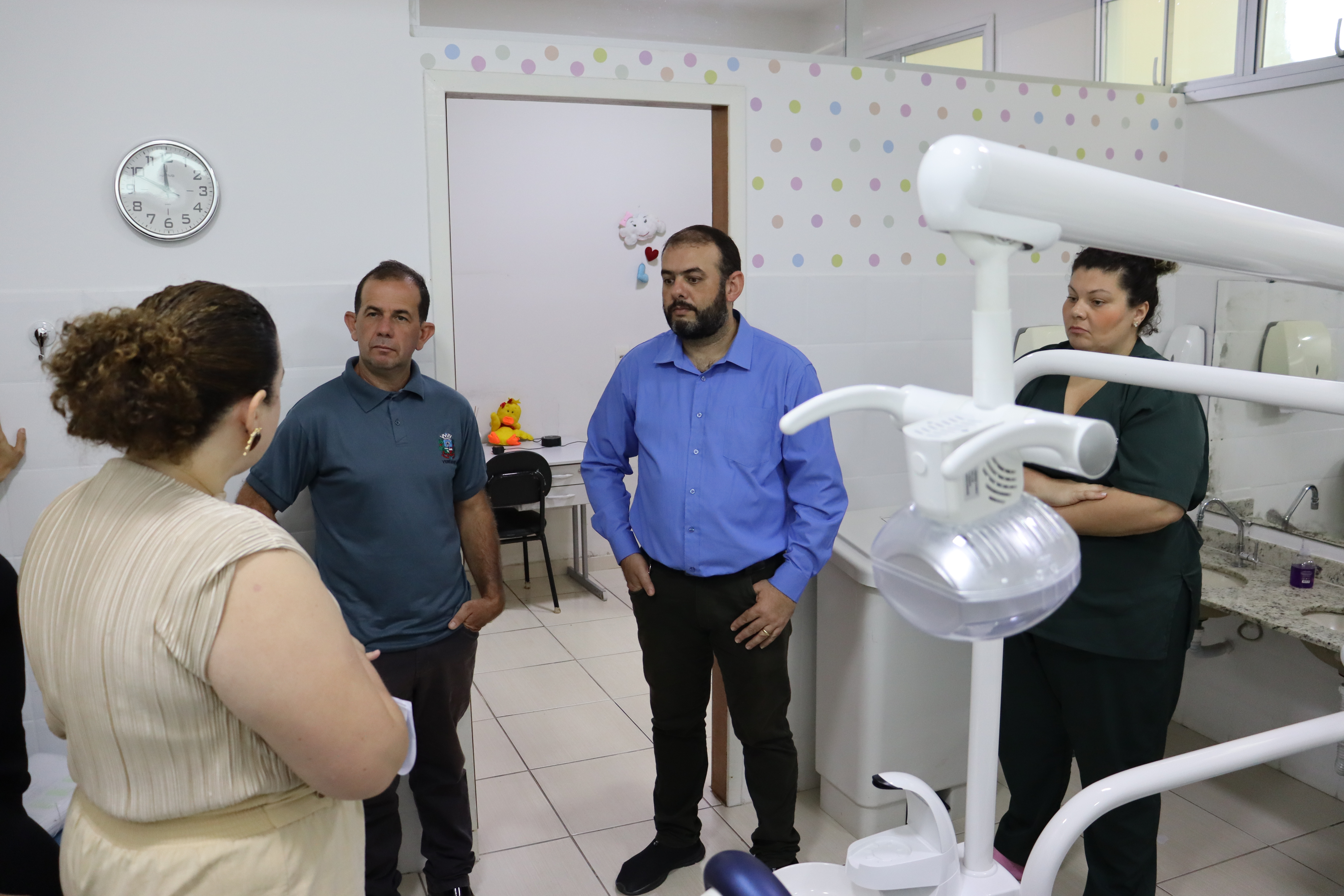 Comissão de Saúde constata falta de atendimento odontológico por problemas estruturais na Unidade de Saúde