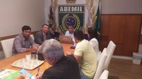Câmara de Marechal Floriano participa de reunião na sede da ABEMIL em Brasília para tratar da possível implantação de escola cívico-militar no Município