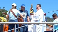 Multidão de fiéis acompanham a procissão em homenagem à Nossa Senhora Aparecida em Marechal Floriano